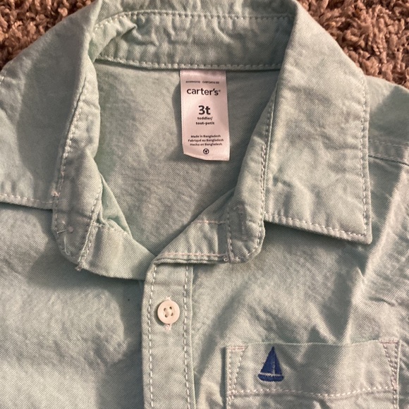 Carters button down boy size 3t - Picture 2 of 3
